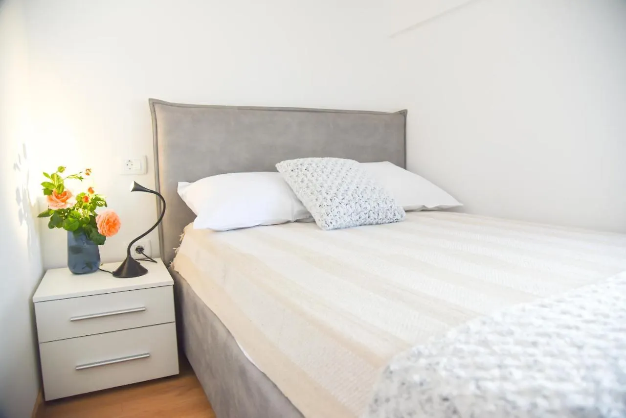 Apartment Holiday Home - Istrian Dream With Swimming Pool Peroj