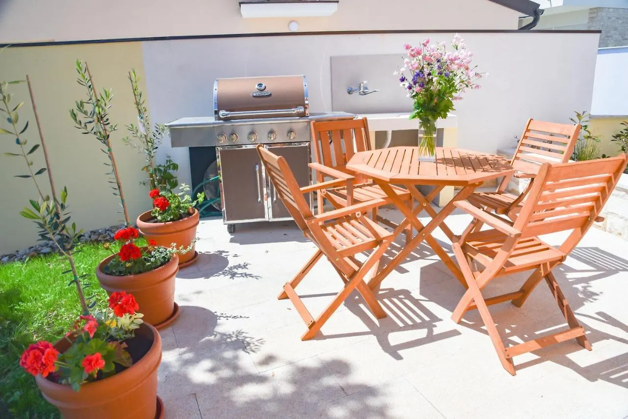 Holiday Home - Istrian Dream With Swimming Pool Перой Хорватия