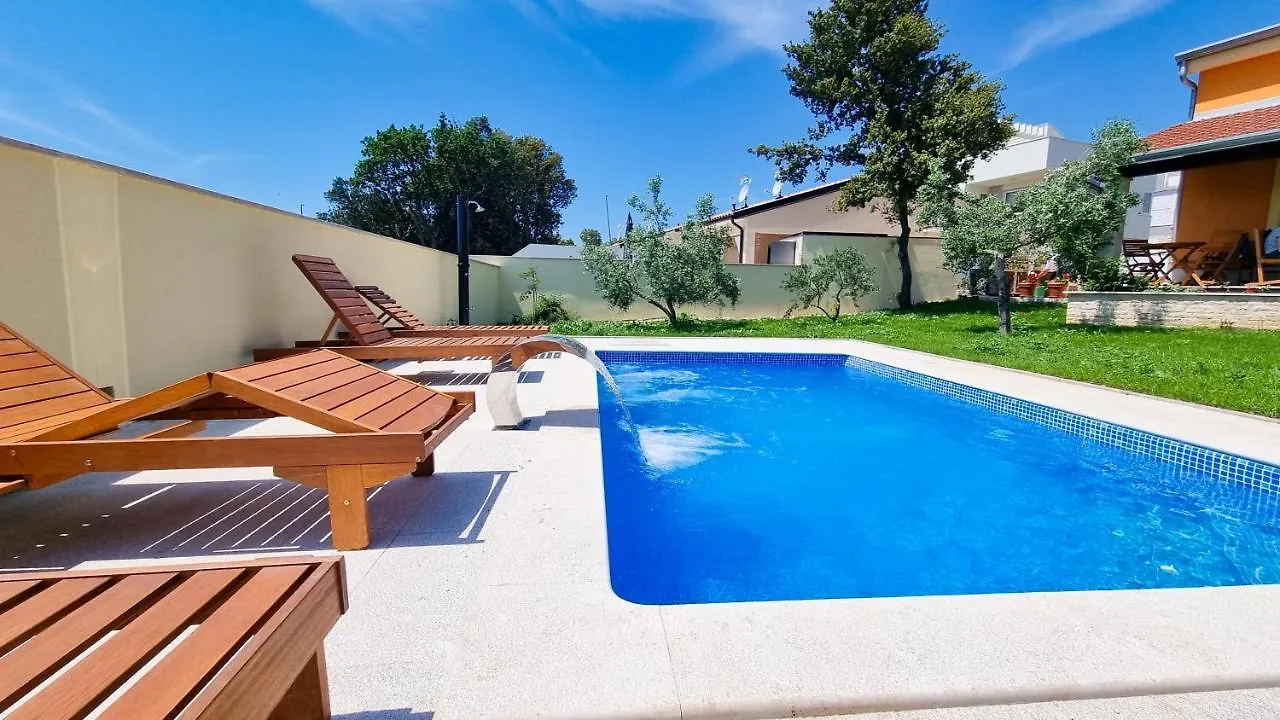 Holiday Home - Istrian Dream With Swimming Pool Peroj