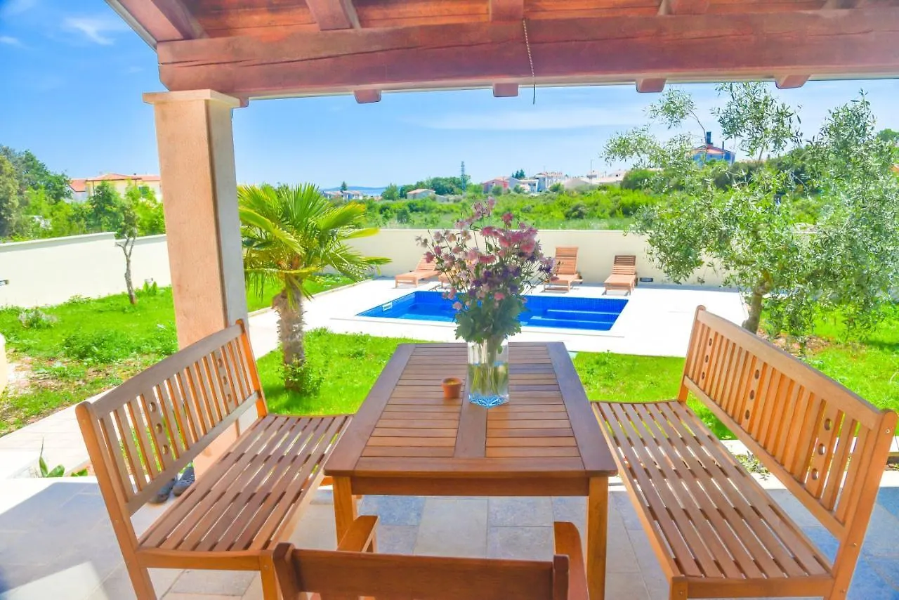 Apartment Holiday Home - Istrian Dream With Swimming Pool Peroj